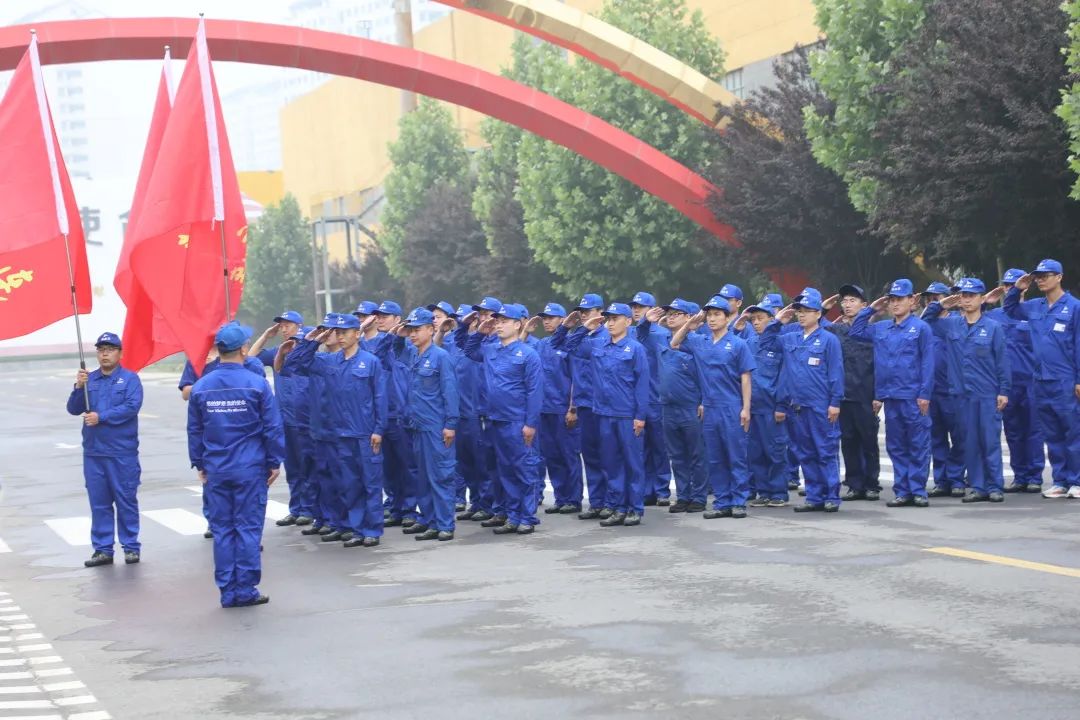 衛輝市第一支企業(yè)民兵連成立！